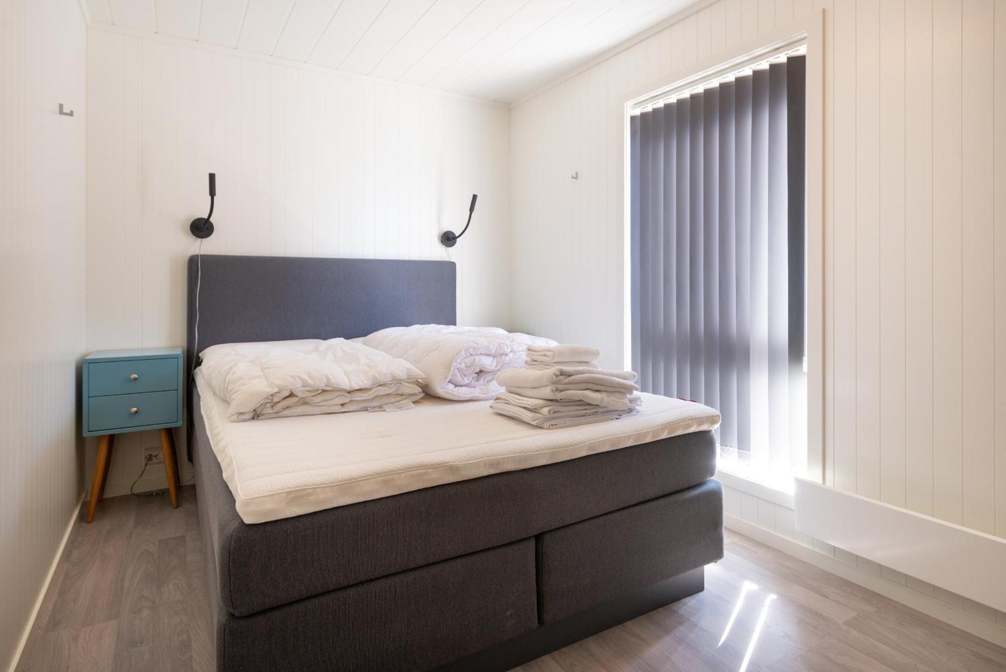 Lofoten Waterfront Luxury Lodge 발스타드 외부 사진